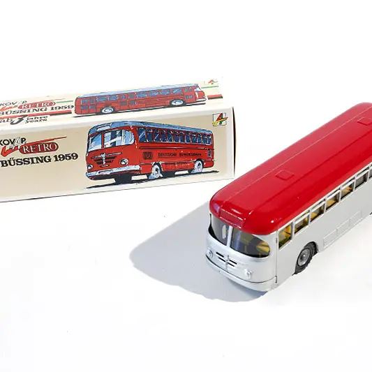 bus silver-red-die Blechfabrik eK - Third Drawer Down